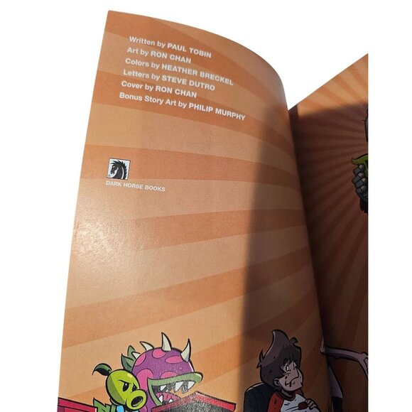 Plants Vs Zombies Dino-Might Graphic Novel Comic Paul Tobin Ron Chan Scholastic - Picture 6 of 7